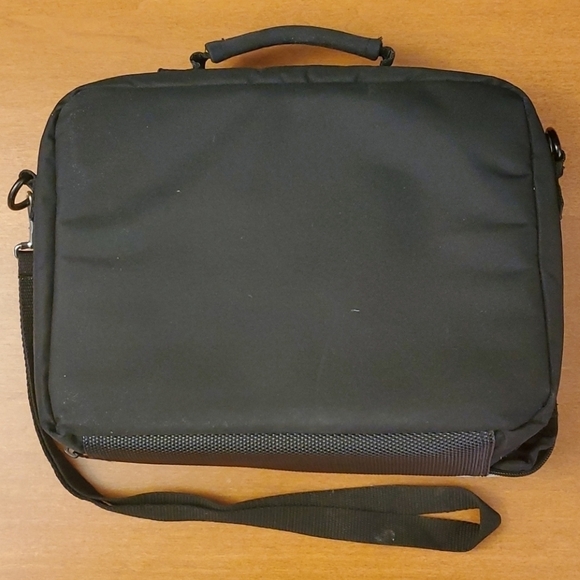 Targus Mini Laptop Bag - Picture 2 of 4